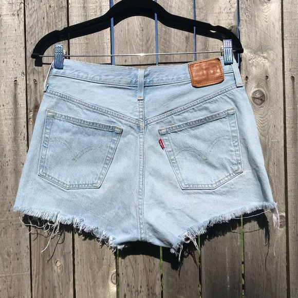 Levi’s 501 Original Shorts Light Wash SZ 29 - Picture 6 of 8